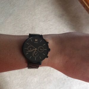 MVMT Accessories - MVMT watch Women’s Black with Rose Gold Numbers MVMT Accessories - MVMT watch Women’s Black with Rose Gold Numbers